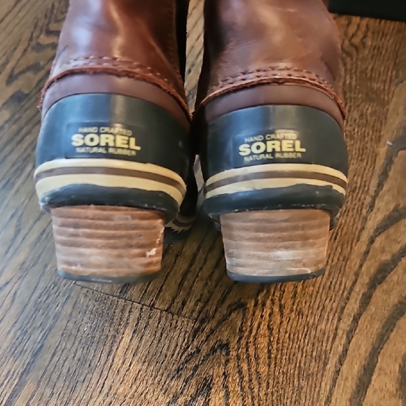 Sorel Women's Conquest Carly II Redwood Tobacco Winter Boots - Picture 4 of 12
